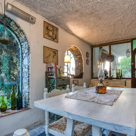 1 Bedroom In *