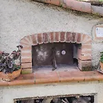 1 Bedroom Amazing In Prázdninový dům Zoagli